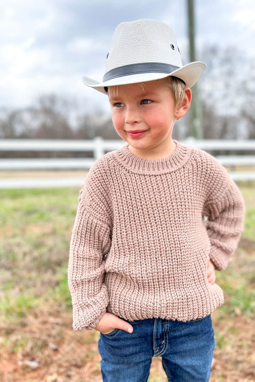 Ребёнок 5 лет в джемпере Cozy mini — комфорт и свобода движений