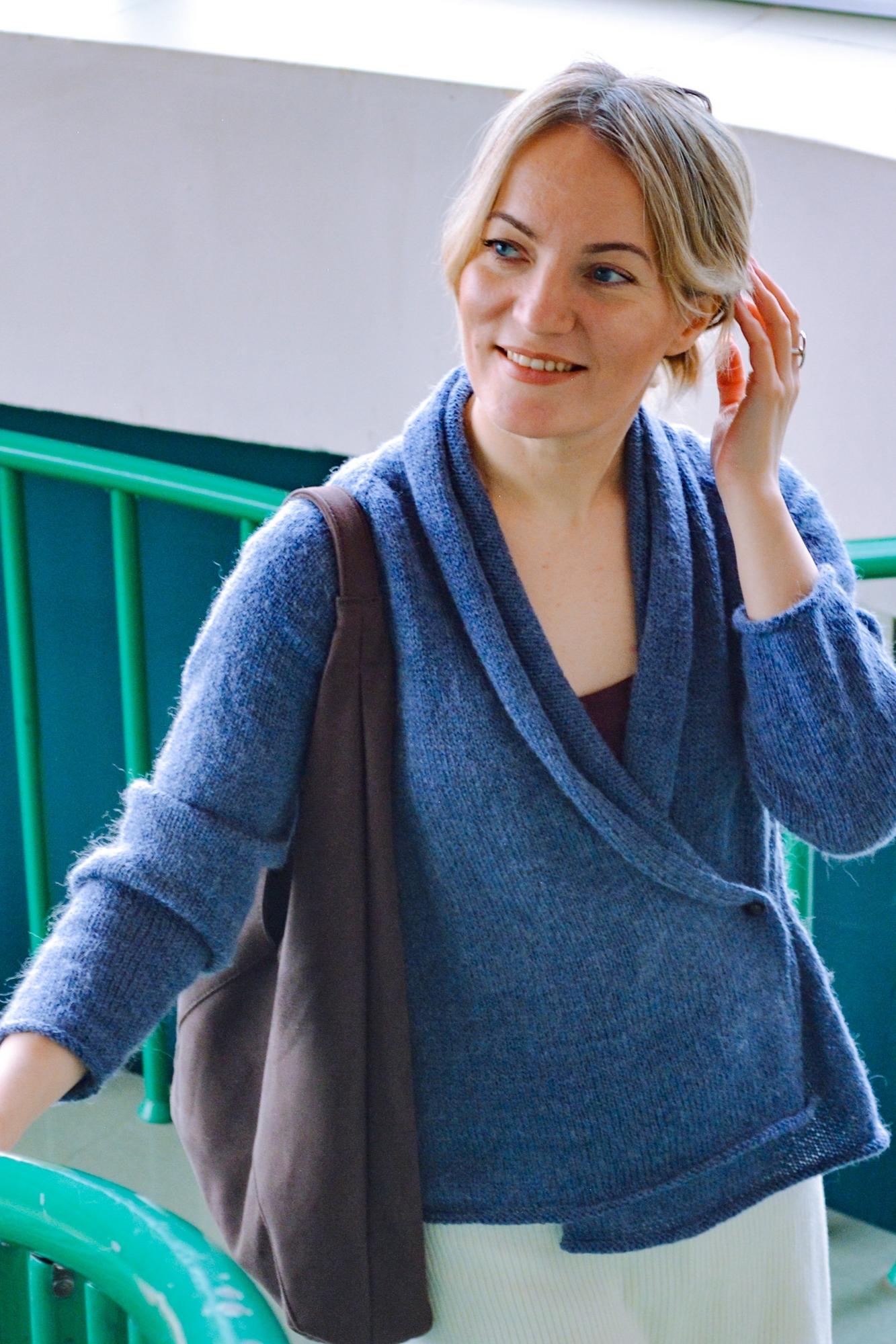 Кардиган Versa — общий вид спереди.