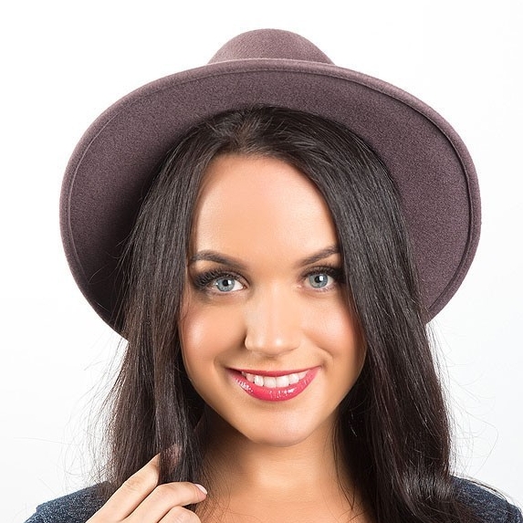 купить фетровую женскую шляпу с прямым полем, купить женскую шляпу в москве, купить нейтральную шляпу с полями, купить шляпу федору в Питере, купить дизайнерскую шляпу женскую, Анна Андриенко