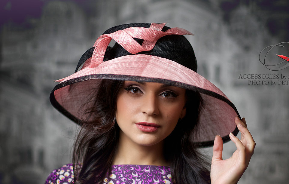 шляпка, вечерняя шляпка, шляпа, вечерняя шляпа, Анна Андриенко, ручная работа, синамей, тиффани, шляпа для скачек, шелковые цветы, широкополая шляпа, шляпа с полями, широкополая шляпа, шляпа для вечера, вечерняя шляпа, шляпка с бантом, ручная работа, шляпка для скачек, котельная шляпка, шляпка для праздника, черная шляпа, черная шляпка, головной убор