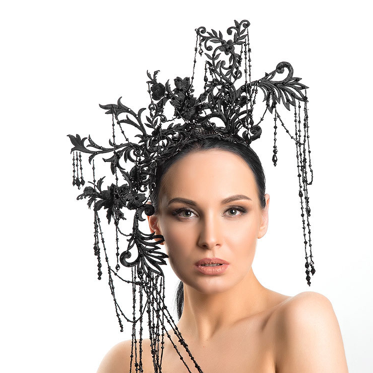 шляпка в виде короны, кокошник, черная шляпка, шляпка для фотосессии, шляпка для скачек, красивая шляпка, дизайнерская шляпка, необычный головной убор, Анна Андриенко