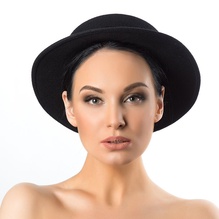 купить черную фетровую шляпку, купить шляпку канотье из фетра, купить женскую шляпку в Москве, купить черную шляпку в Питере, Анна Андриенко