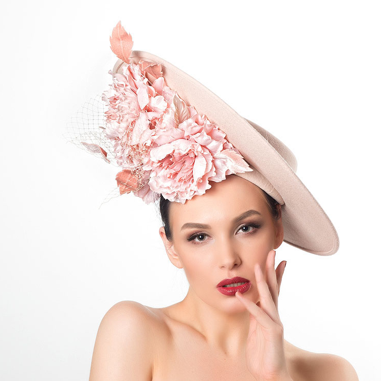 купить шляпку с цветами, купить шляпку в Москве, купить шляпку в Питере, шляпка с вуалью, шляпка для скачек, шляпка для церкви, шляпка для свадьбы, ассиметричная шляпка