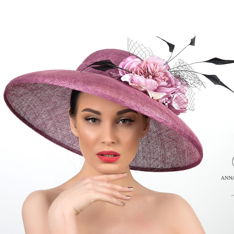 купить широкополую шляпу для скачек, шляпа с цветами, шляпа из синамей, шляпа для свадьбы, шляпа с цветами, широкополая шляпа, шляпа для приема, шляпа для праздника, вечерняя шляпа, шляпа с большими полями, шляпа для королевских скачек, купить шляпу, дизайнерская шляпа, эксклюзивная шляпа