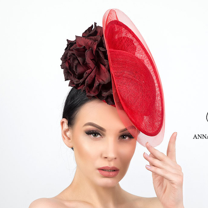 шляпка для скачек, вечерние шляпки купить +в москве, красная шляпка с цветами, свадебные шляпки +для невесты, купить красную шляпку +с цветами, шляпки вечерние спб,  шляпки женские купить +в москве дизайнерские, красивые шляпки Анна Андриенко, купить красную шляпку с вуалью