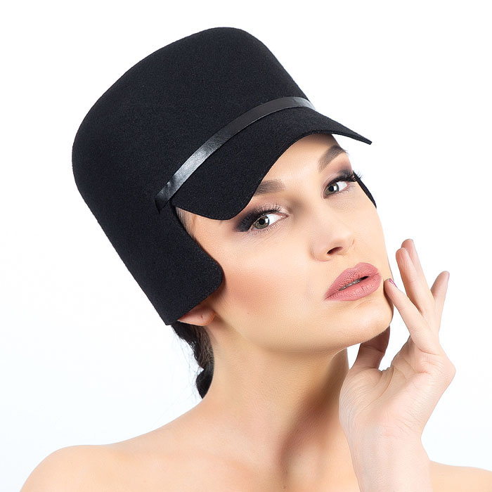 шляпка из фетра, дизайнерская шляпка, весенняя шляпка, весенняя кепка, женская кепка, фетровая кепка, черная кепка, кепка с ушками, кепка закрывающая уши, осенняя кепка, шляпка с козырьком, зимняя кепка, кепка из фетра, женская кепка, Анна Андриенко, купить кепи спб, купить кепи в Москве, купить кепку в Питере