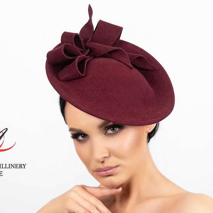 Бордовая ассиметричная шляпка с бантом , фетровая женская шляпка, дизайнерский головной убор Анна Андриенко