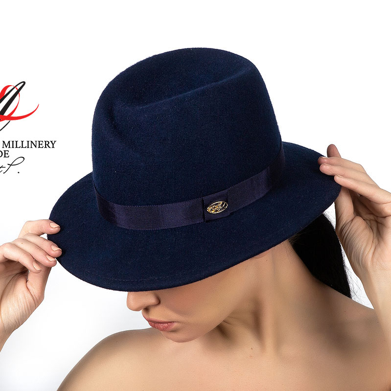 синяя женская шляпа из фетра купить в Питере, осенняя шляпа из шерсти купить в Москве