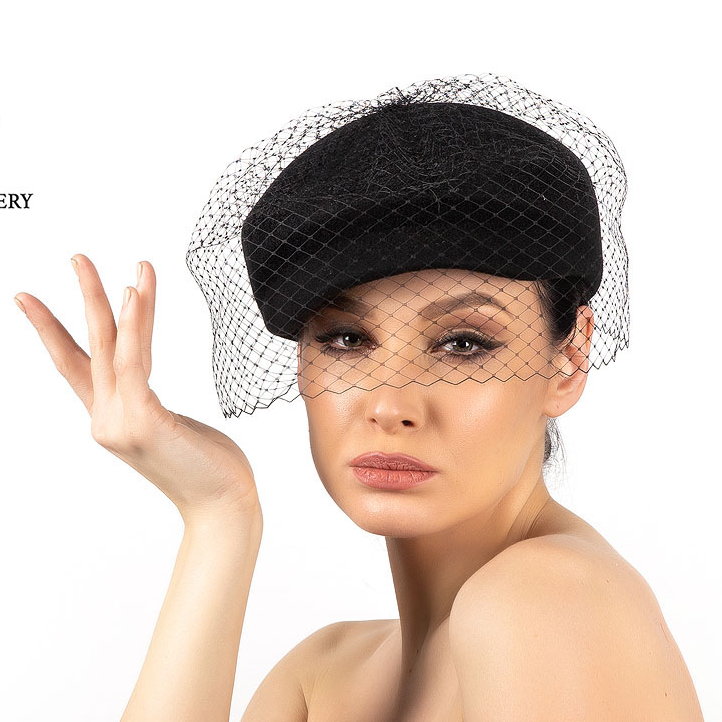 Кепка женская  черная с вуалью, шляпка из фетра с козырьком, дизайнерские головные уборы Анна Андриенко