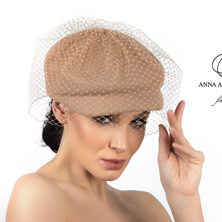 Кепка женская бежевая с вуалью, шляпка из фетра с козырьком, дизайнерские головные уборы Анна Андриенко