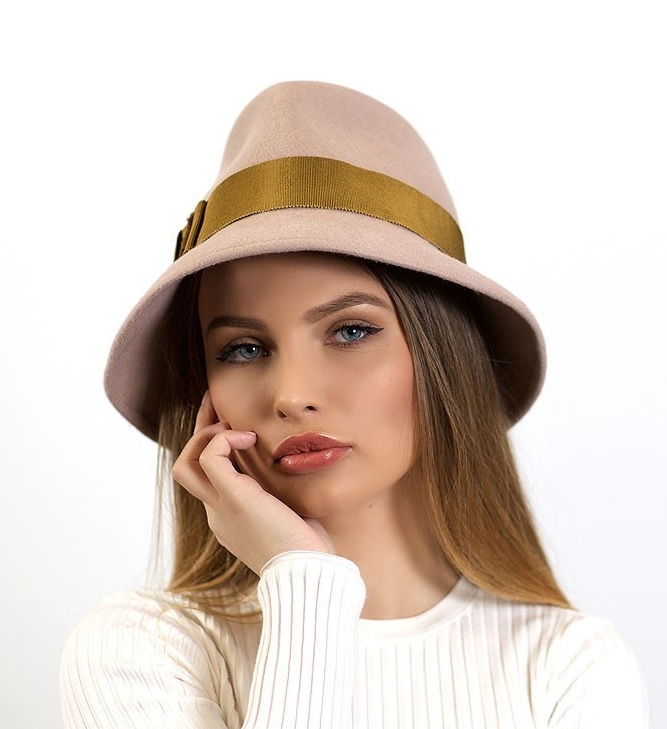купить женскую шляпу, купить бежевую шляпу, купить фетровую шляпу, классическая шляпа, шляпа ручной работы, весенняя шляпа, осенняя шляпа, зимняя шляпа, модная шляпа, дизайнерская шляпа, шляпа с полями