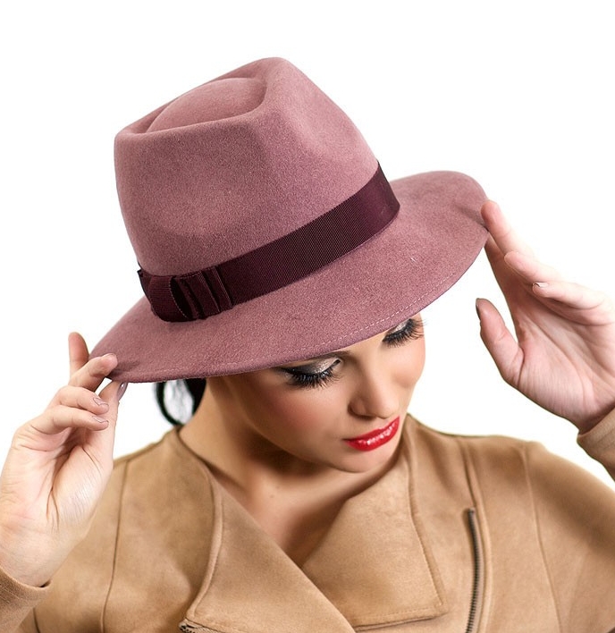 шляпа, классическая шляпа, женская шляпа, розовая шляпа, купить шляпу, шляпа федора, шляпа трели, осенняя шляпа, зимняя шляпа, весенняя шляпа, модная шляпа, Анна Андриенко, купить шляпу