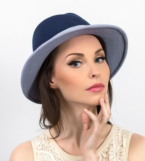 купить женскую шляпу в москве, купить голубую шляпу спб, синяя фетровая шляпа, женская шляпа с полями, двухцветная осенняя шляпа, модная весенняя шляпа, зимняя фетровая шляпа, Анна Андриенко, стильная шляпа, модная шляпа