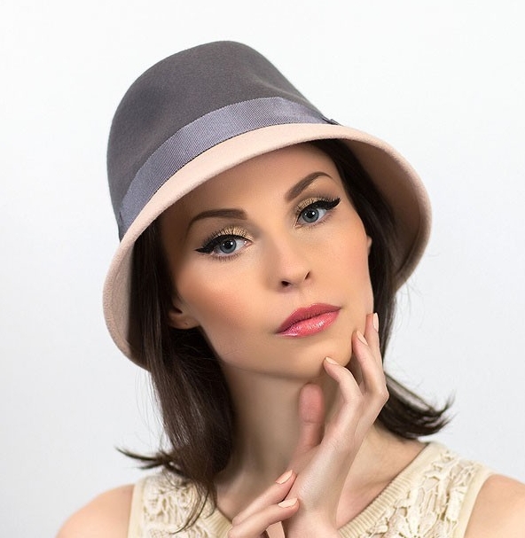 купить серую шляпу в москве, купить двухцветную шляпу спб, купить фетровую шляпу с коротким полем, осенняя шляпа, зимняя шляпка, весенняя шляпа, дизайнерская шляпа, Анна Андриенко, модная шляпа, изготовление шляп, белая шляпа, молочная шляпа, серая шляпа, шляпа на заказ