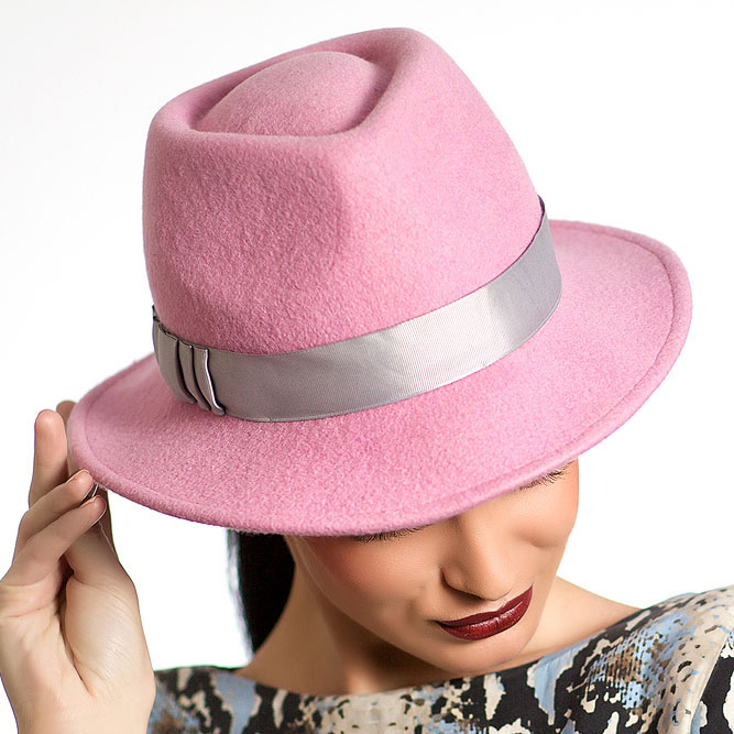 розовый, купить шляпу, купить шляпу из фетра, купить розовую шляпу, купить фетровую шляпу, купить женскую шляпу, купить шляпу федора, купить шляпу москва, купить шляпу спб, купить шляпу с полями, шляпа, женская шляпа, лиловая шляпа, классическая шляпа, шляпа федора, федора, шляпа с полями, весенняя шляпа, модная шляпа, дизайнерская шляпа, осенняя шляпа, зимняя шляпа