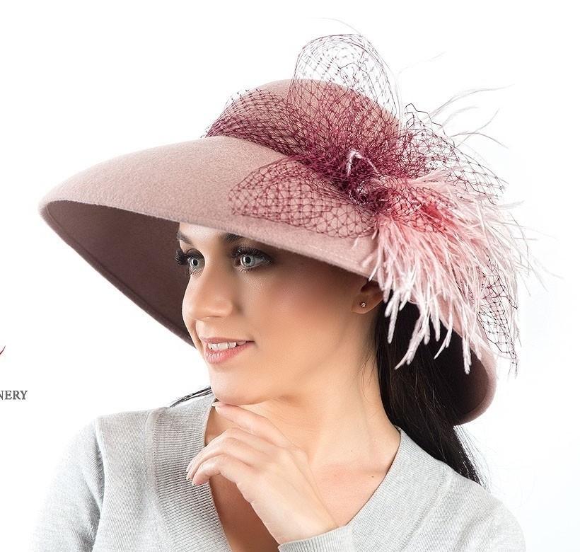 женская широкополая фетровая шляпа, шляпа как у одри хепберн купить, бежевая шляпа, осенняя шляпа, весенняя шляпа, шляпа как у Одри Хепберн, купить шляпу с полями в москве, купить шляпу спб, дизайнерская шляпа, Анна Андриенко