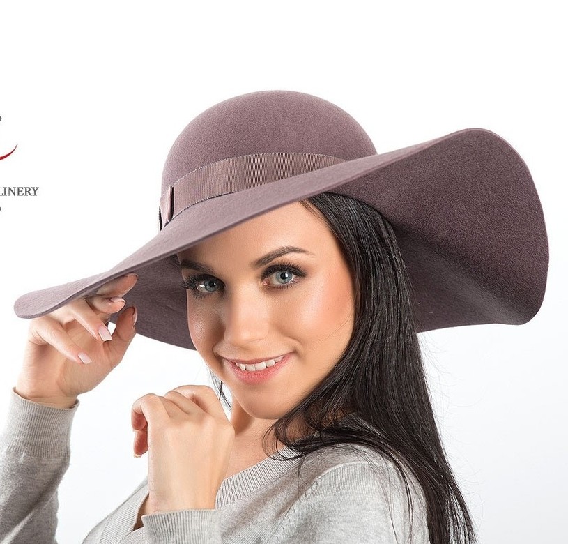 Бежевый, осенняя шляпа, зимняя шляпа, весенняя шляпа, шляпа с большими полями, элегантная шляпа, дизайнерская шляпа, Анна Андриенко, шляпа как у Одри Хепберн, купить бежевую шляпу в Москве, купить шляпу Спб, флоппи, купить шляпу с мягкими полями