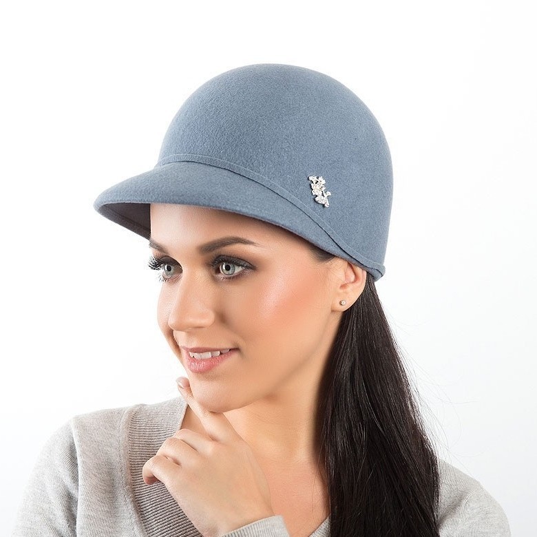 серый, шляпка из фетра, дизайнерская шляпка, весенняя шляпка, весенняя кепка, женская кепка, фетровая кепка, серая кепка, осенняя кепка, шляпка с козырьком, зимняя кепка, кепка из фетра, женская жокейка, Анна Андриенко, жокейка из фетра, серая жокейка, серо-голубая кепка, купить жокейку спб, купить жокейку в Москве, купить жокейку в Питере