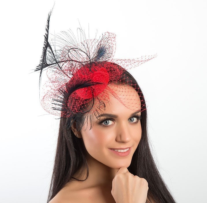 купить красную вечернюю шляпку, купить красную вуалетку, украшение для волос, украшение для прически, вечерняя шляпка, маленькая шляпка, шляпка для скачек, шляпка для вечеринки, красная шляпка, шляпка для праздника, шляпка для фотосессии, шляпка для свадьбы, купить шляпку спб, купить шляпку в питере, красная вуалетка, вуалетка для свадьбы, купить шляпку для скачек, купить шляпку в Москве, шляпка для девичника