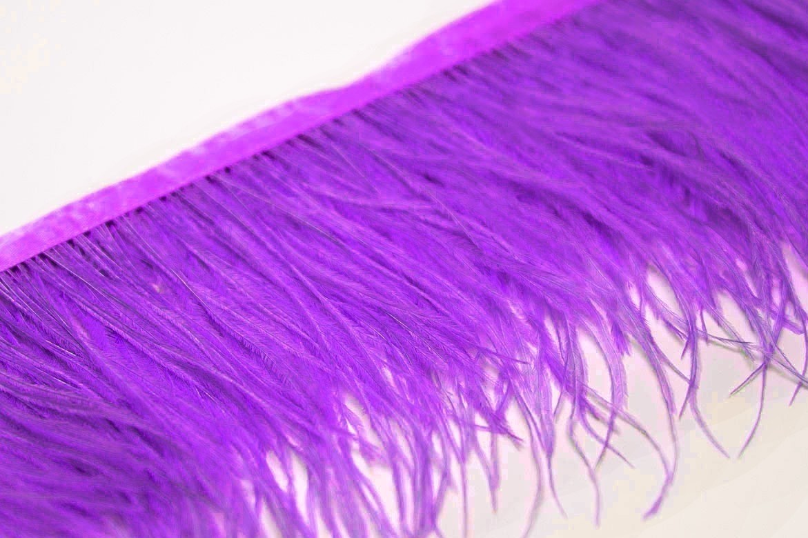 фиолетовые перья, купить перья страуса на ленте спб, перья для платья, перья для юбки, перья для окантовки, купить фиолетовые перья, страусиные перья, перья для декора, перья для костюма