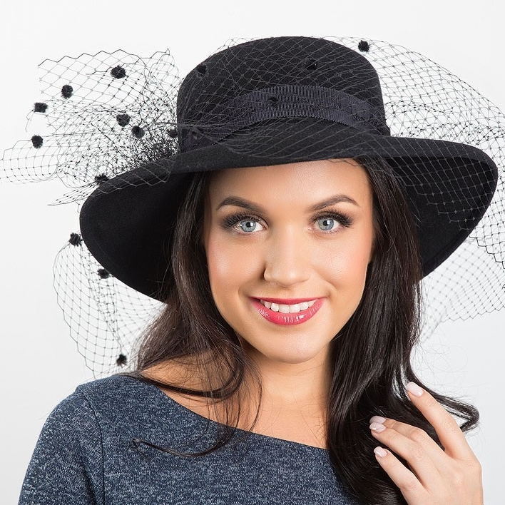 купить черную женскую шляпу с вуалью, купить весеннюю шляпу с полями, купить женскую шляпу в Питере, Купить шляпку с вуалью в Москве, купить дизайнерскую шляпку, Анна Андриенко, купить черную осеннюю фетровую шляпу