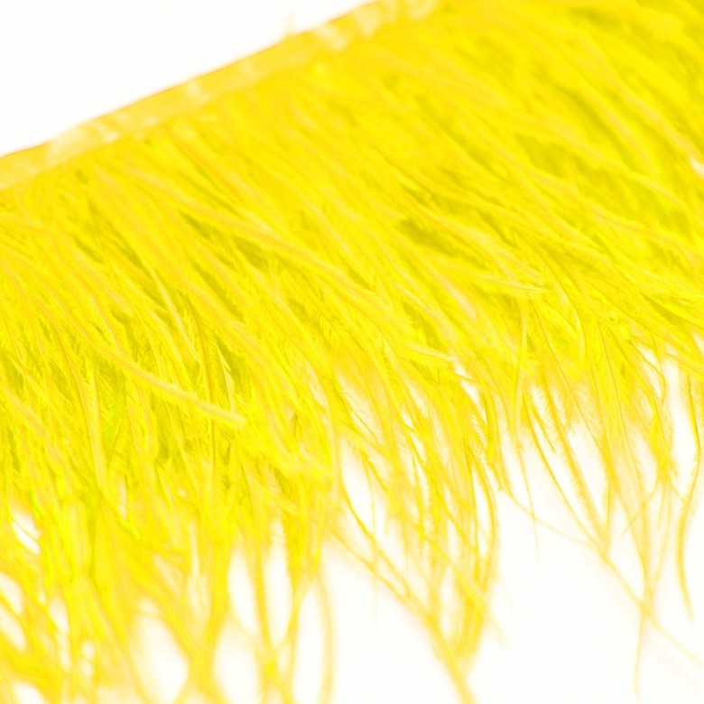 желтые перья, купить перья страуса на ленте спб, перья для платья, перья для юбки, перья для окантовки, купить желтые перья, страусиные перья, перья для декора, перья для костюма