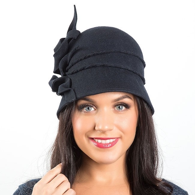 купить черную шляпку клош из фетра, купить шляпку в стиле 20-х годов, купит шляпку колокольчик, купить женскую шляпку, купить осеннюю шляпку, купить зимнюю шляпку, купить весеннюю шляпку, купить дизайнерскую шляпку в Питере, купить женскую шляпку в Москве, Анна Андриенко