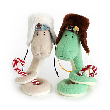 Выкройка змеи в шапке-ушанке с пошаговым мастер-классом