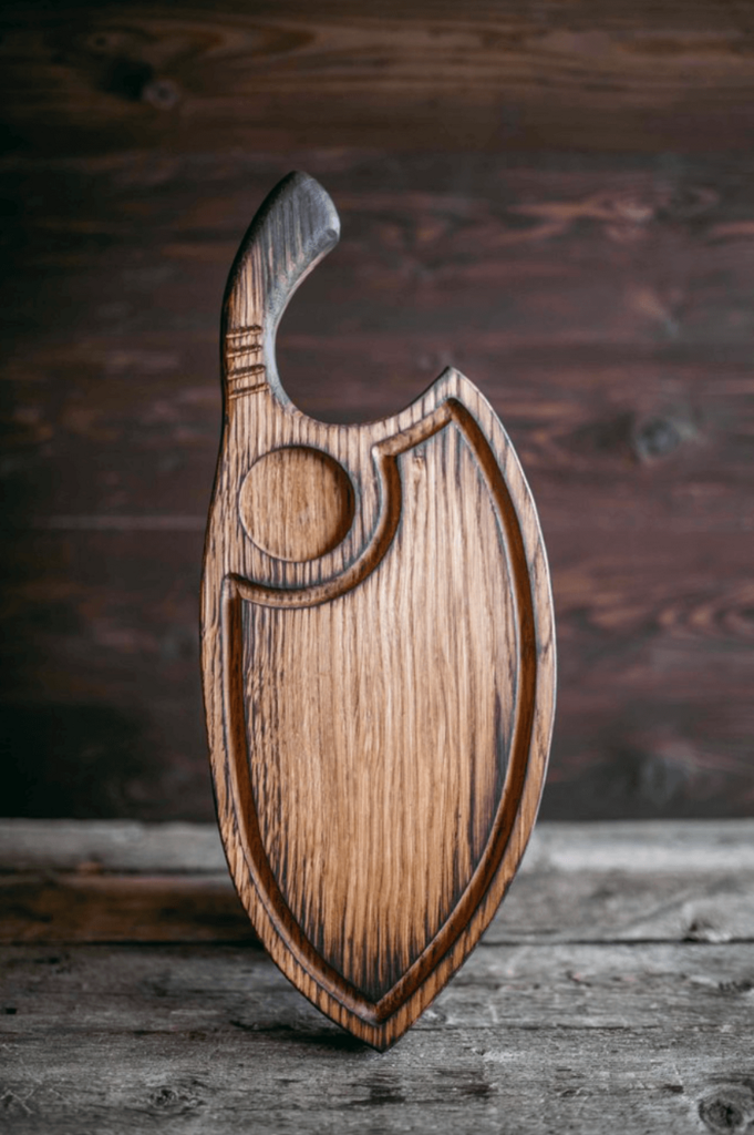 Доска кинжал светлая