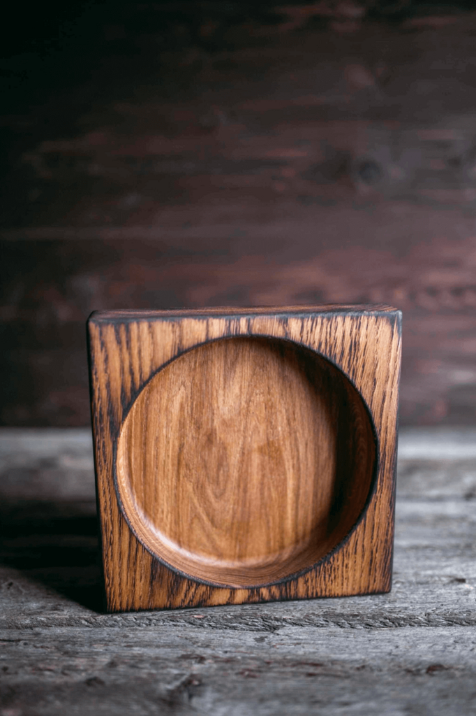 Плошка квадрат дуб