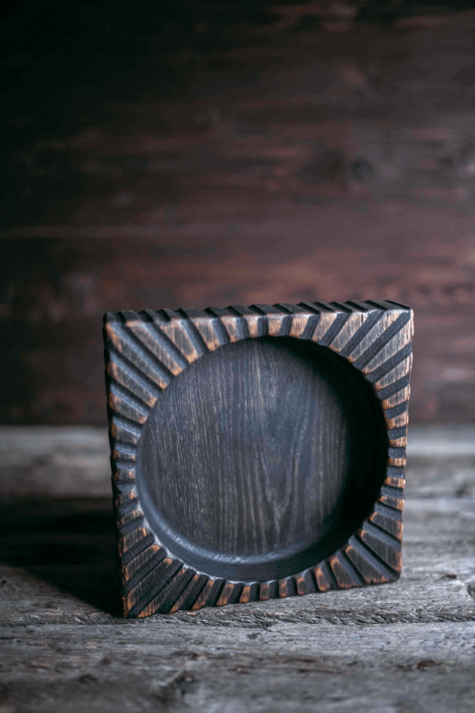 Плошка квадрат дизайнерская темная