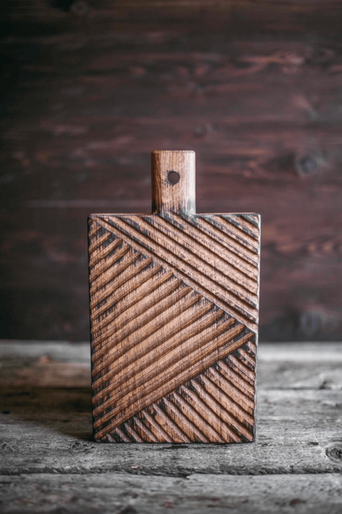 Доска для подачи дизайнерская с узорами светлая