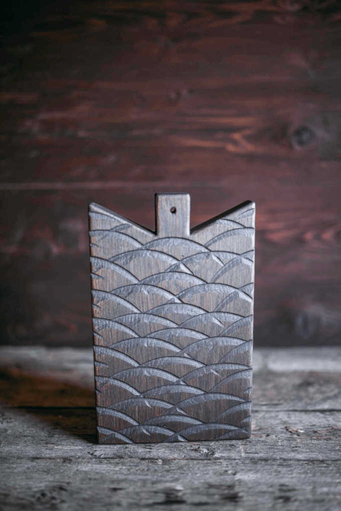 Доска разделочная дизайнерская с узорами черная 5