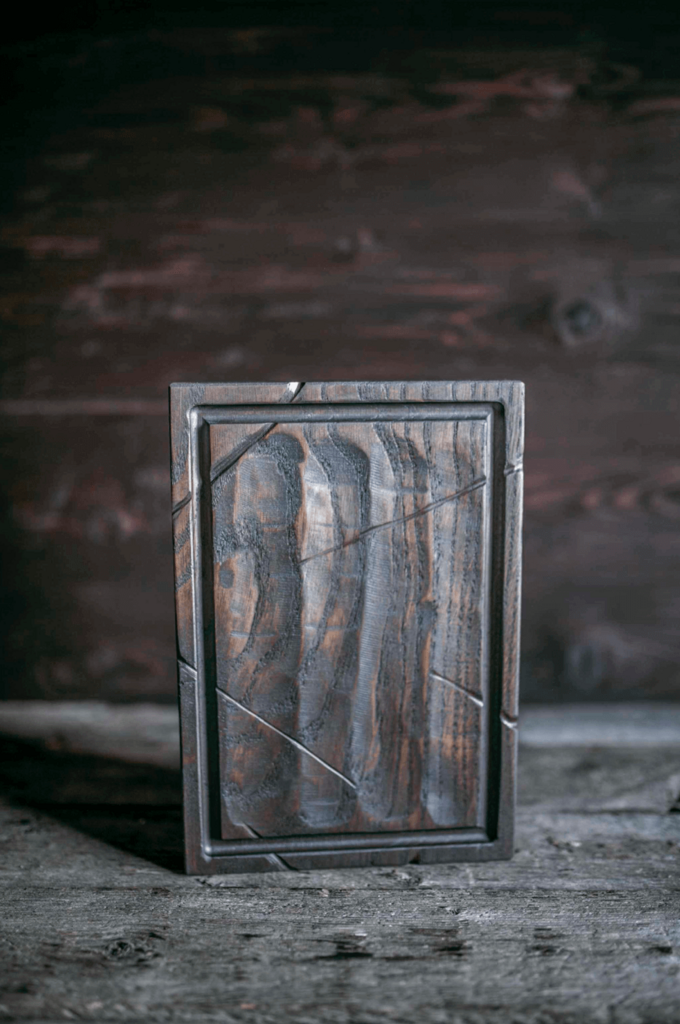 Доска для подачи дизайнерская квадратная темная 3