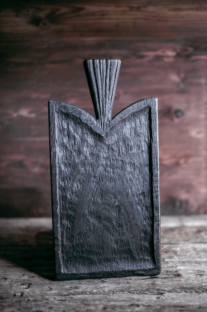 Доска для подачи дизайнерская black