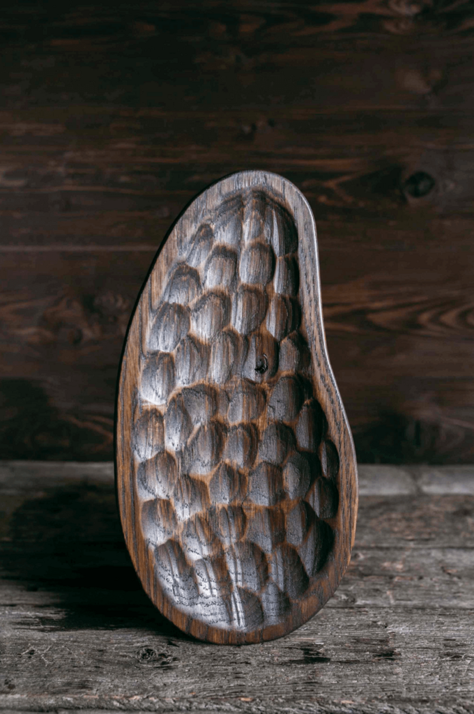 Доска для подачи темная