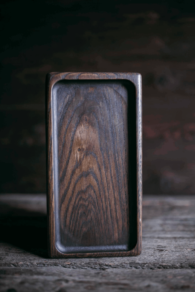 Доска для подачи с скругленными углами коричневая