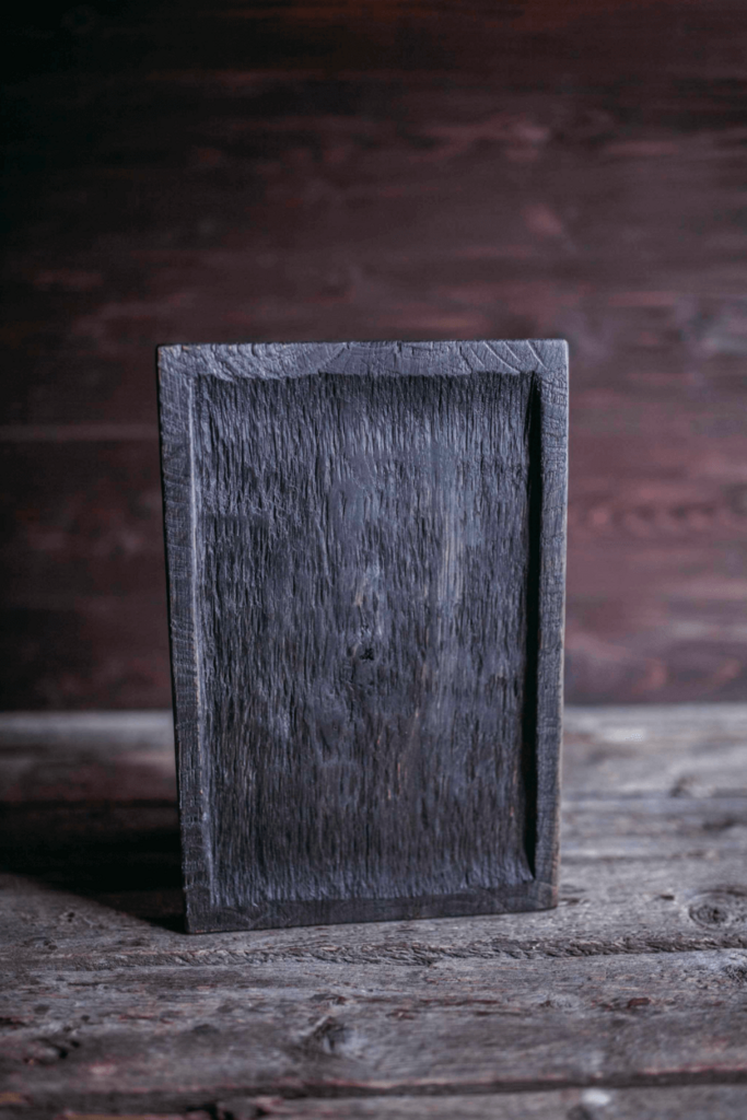 Доска для подачи квадратная дизайнерская black