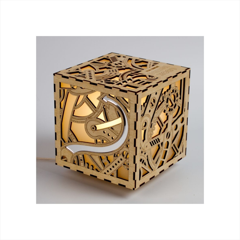 Светильник авторский "Вечный двигатель"