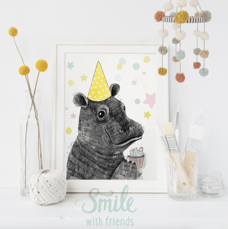 Малыш бегемотик с конфетти