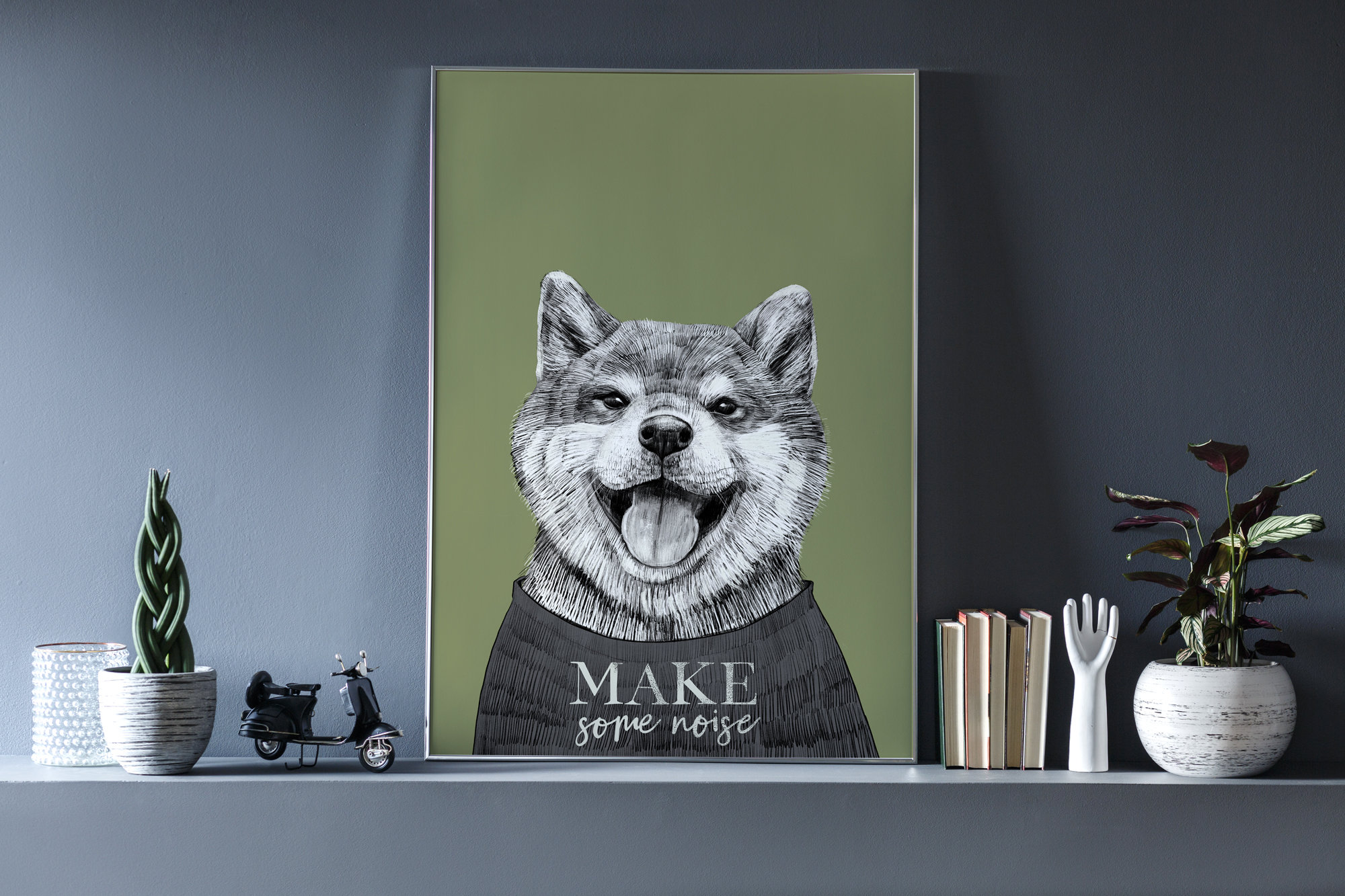 Сиба-Ину  в футболке "Make some noise"- постер