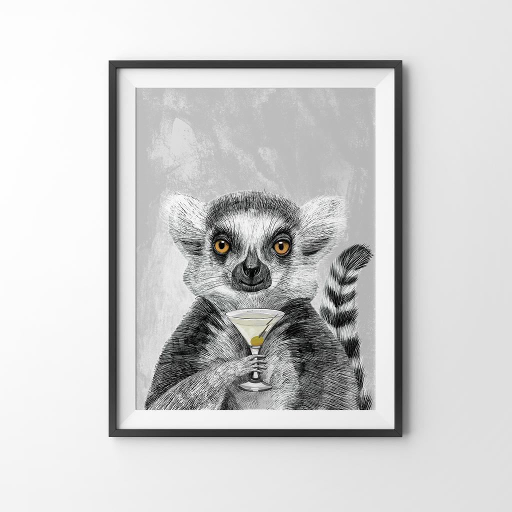 Лемур с бокалом мартини