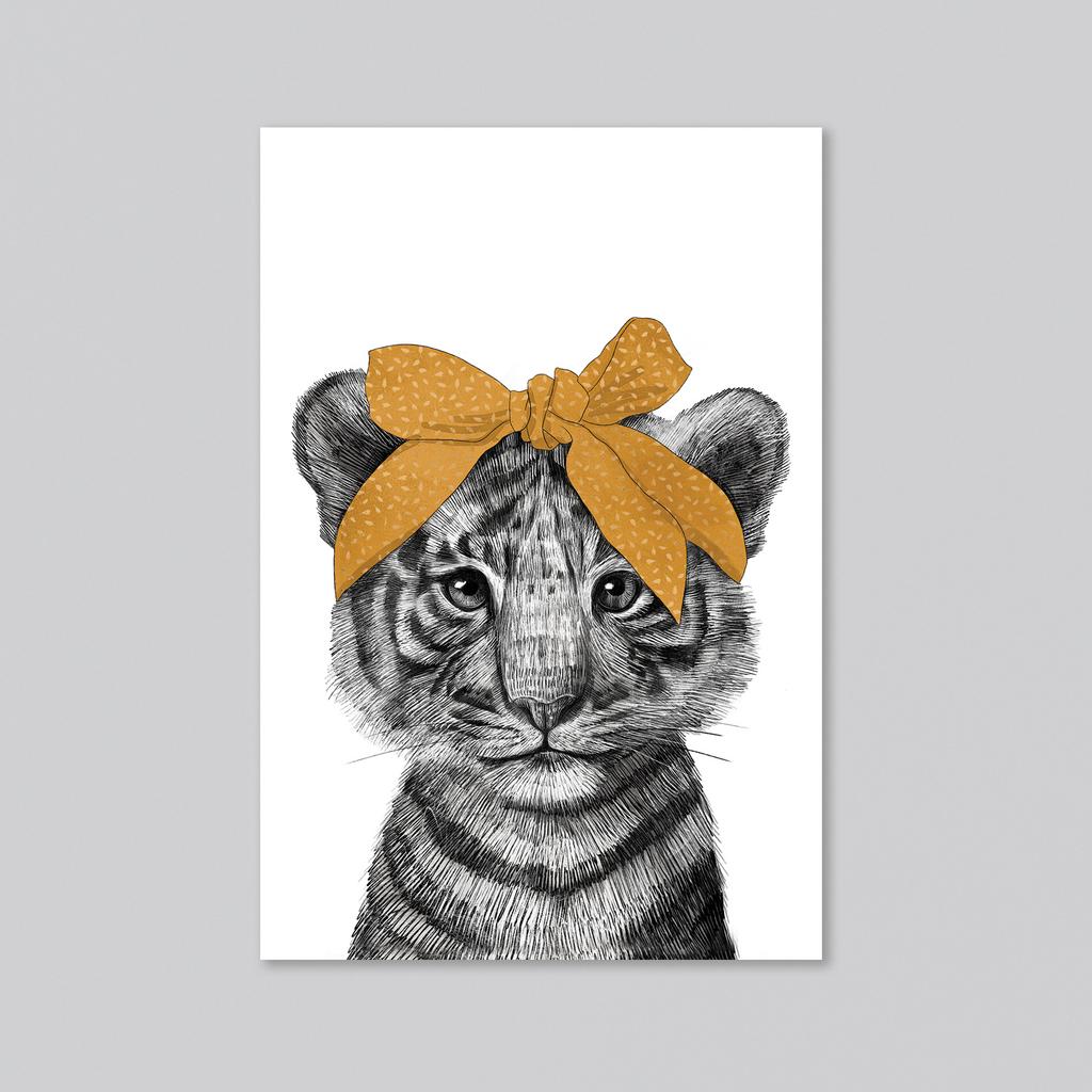 Малышка тигрёнок - оптовая открытка - 20 штук