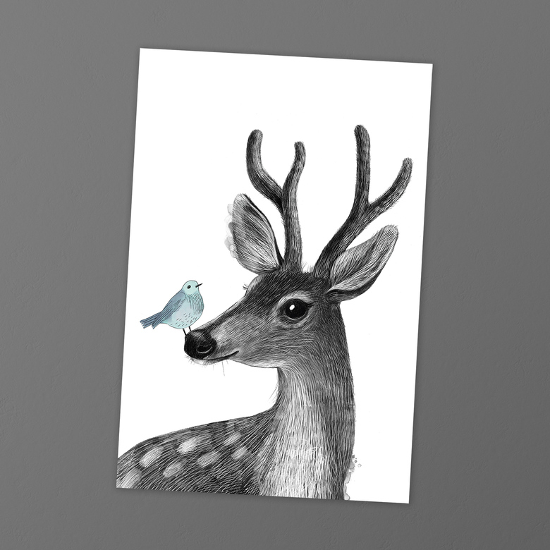 Олень с птичкой - открытка