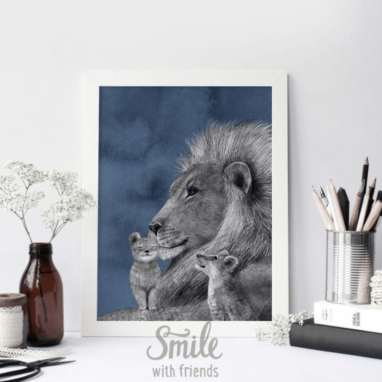 Львы - папа с двумя детьми на темном фоне