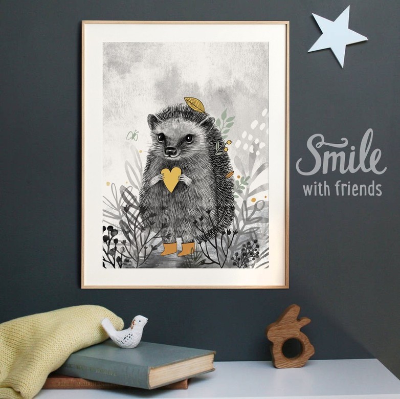 Ёжик на лугу