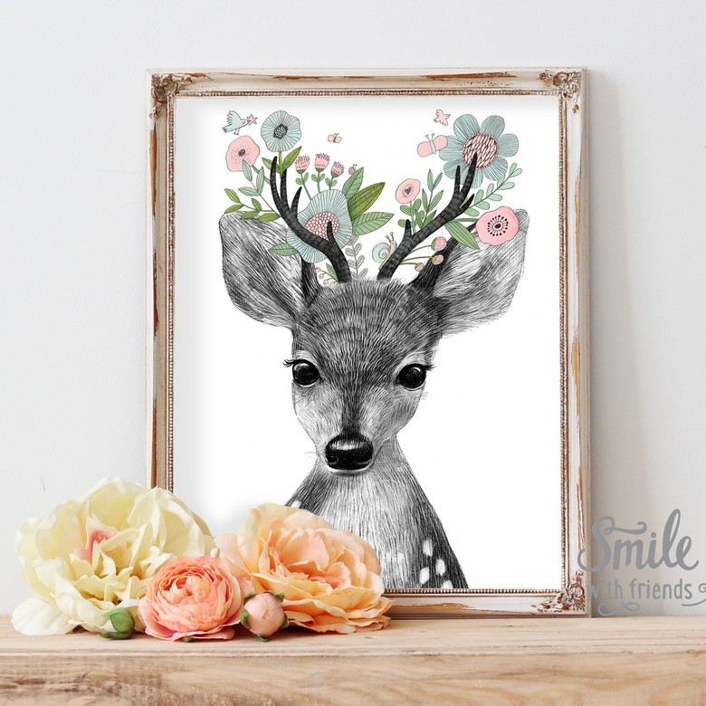 Малышка оленёнок с цветами