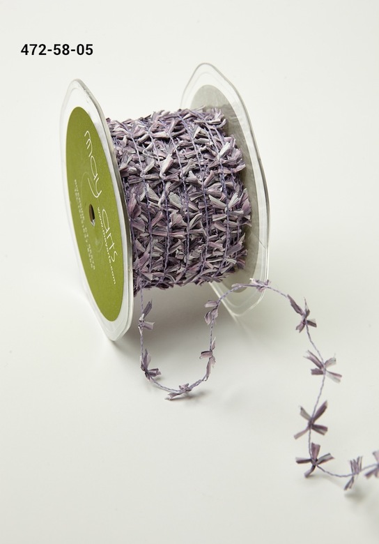Проволка с бумажными бантиками  Lavender Mini Paper Bows on Wired String Cord Ribbon May Arts