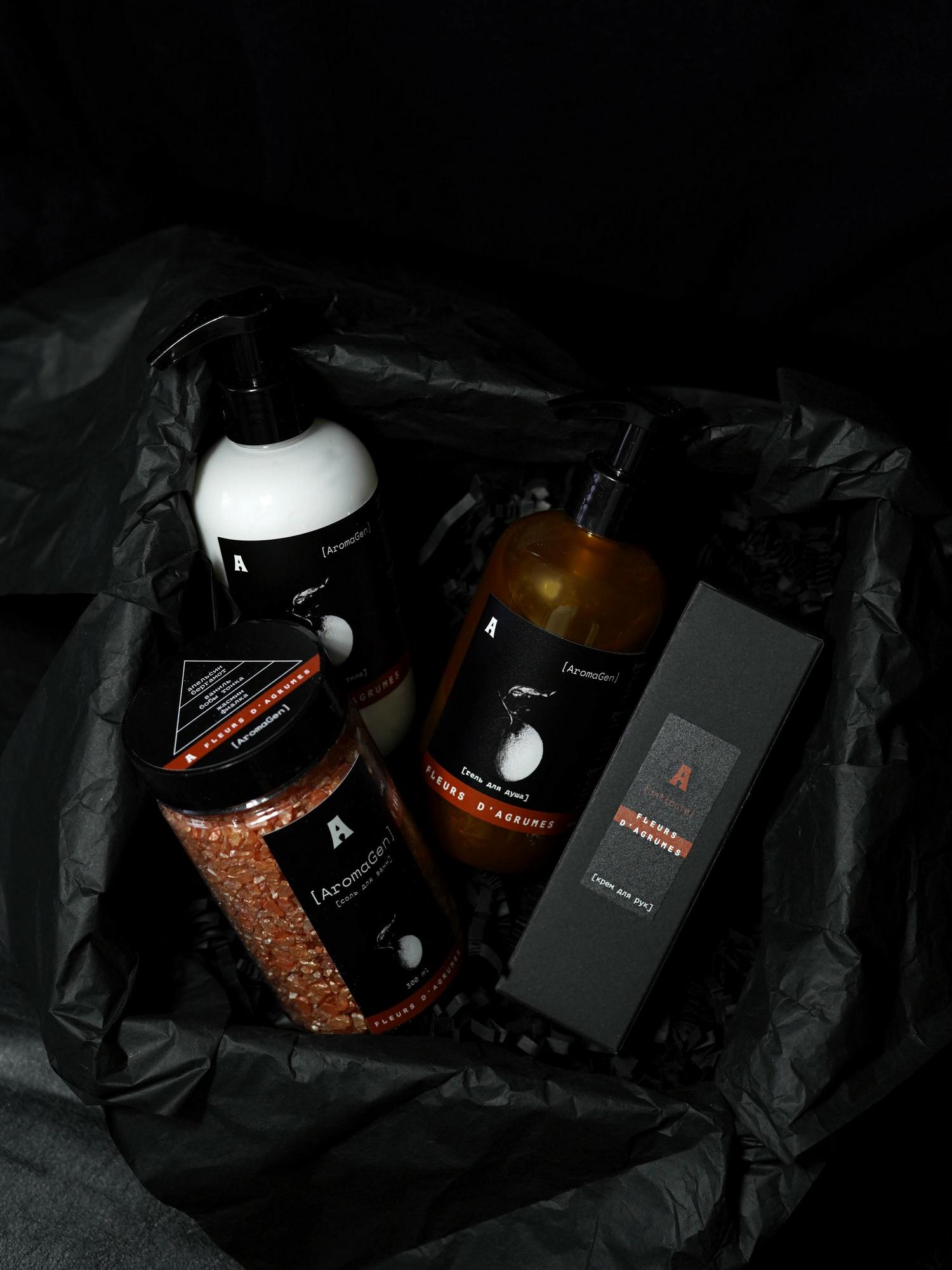 Набор подарочный "Гель для душа+ Крем для тела+ Соль для ванны+ Крем для рук"