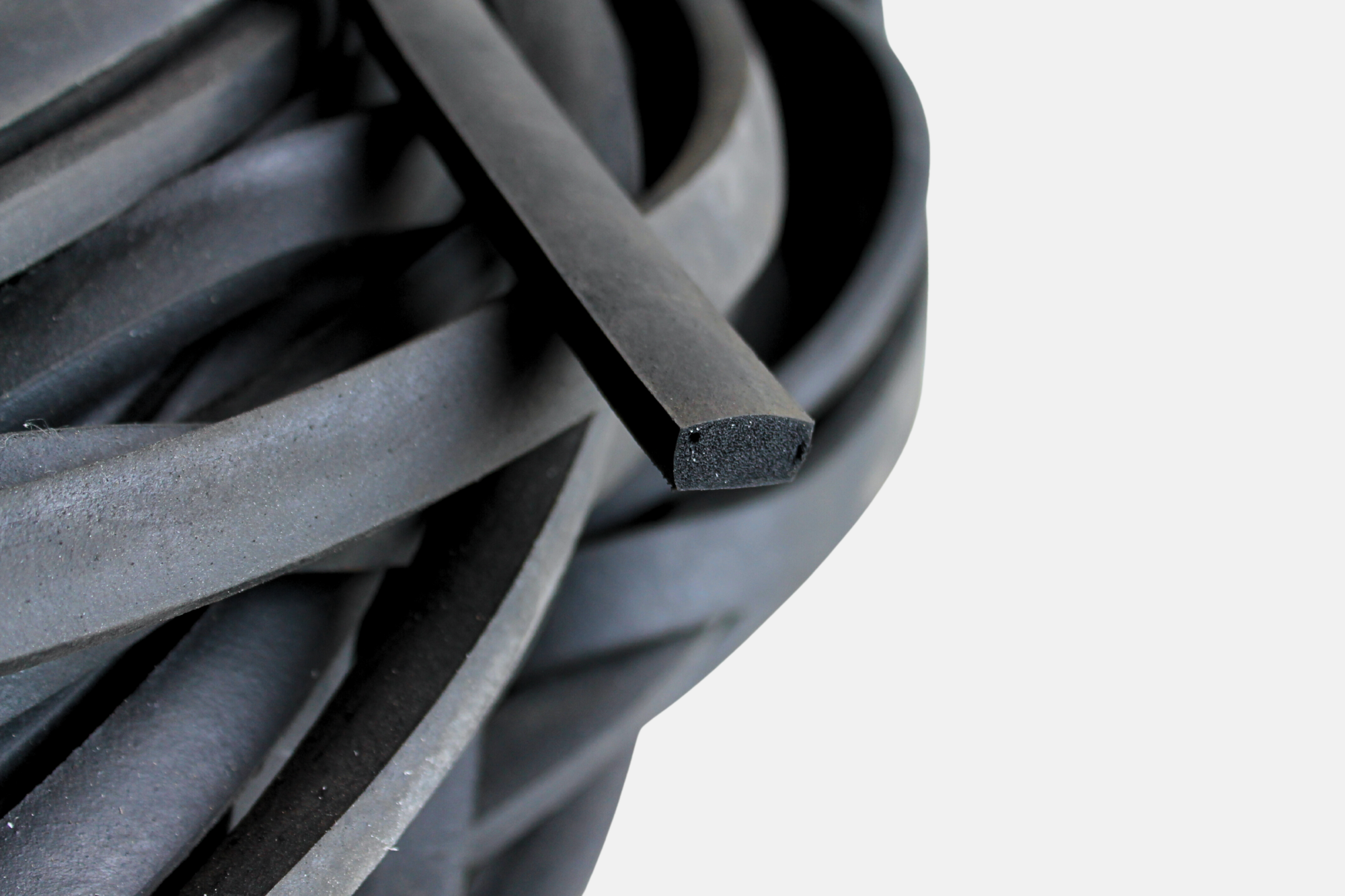 Уплотнители пористые ТУ 38 1051902-89